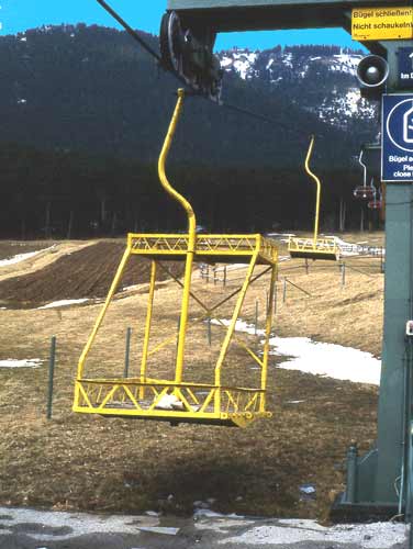 Sesselbahn Hohe Wand, Montagegehänge für Wartung der Strecke